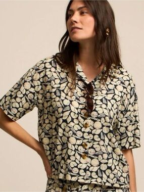 Marfinno Linen Blend Seashell Short Sleeve Button Up Top Size M